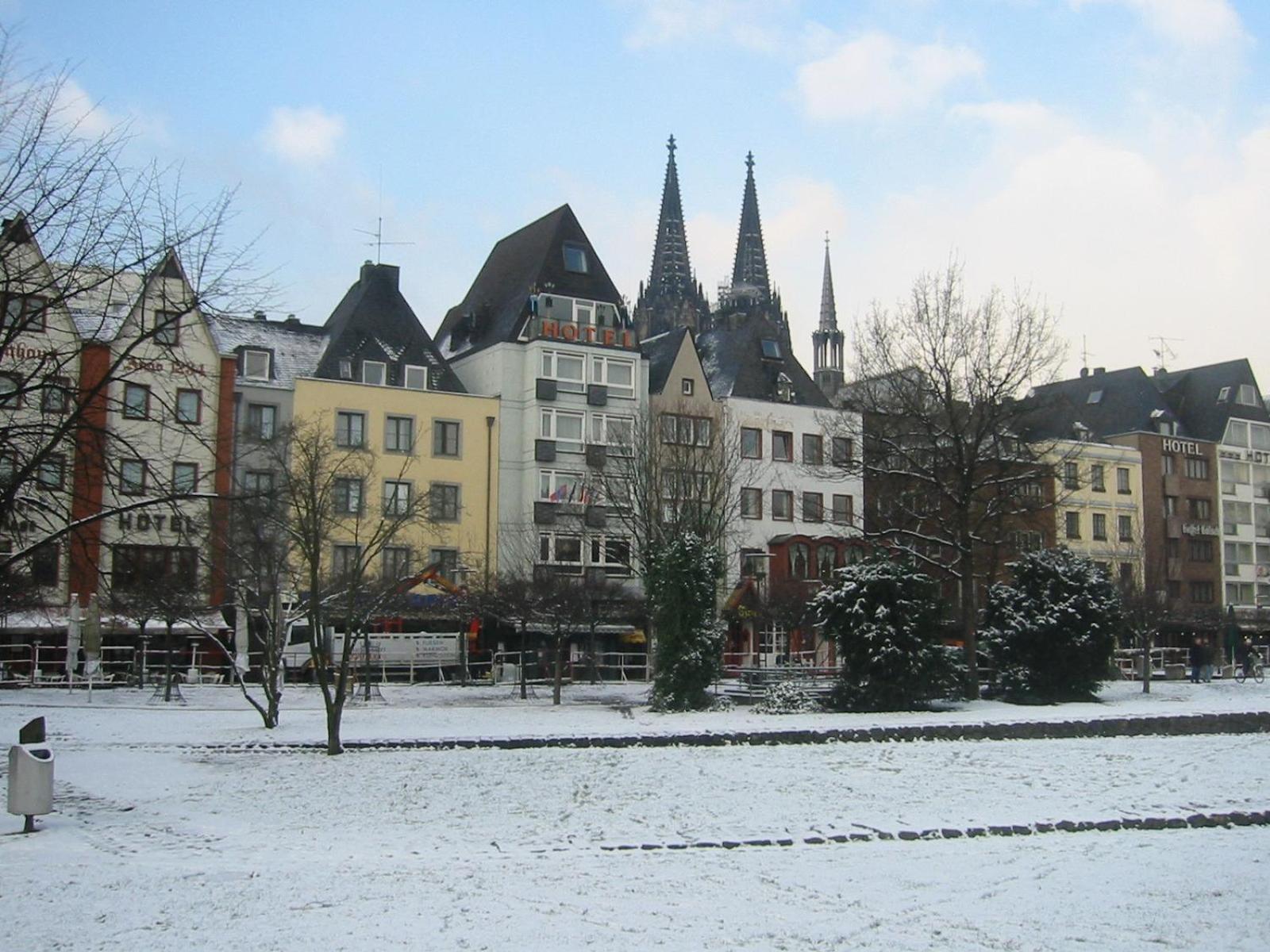 Hotel Roemerhafen Köln Dış mekan fotoğraf