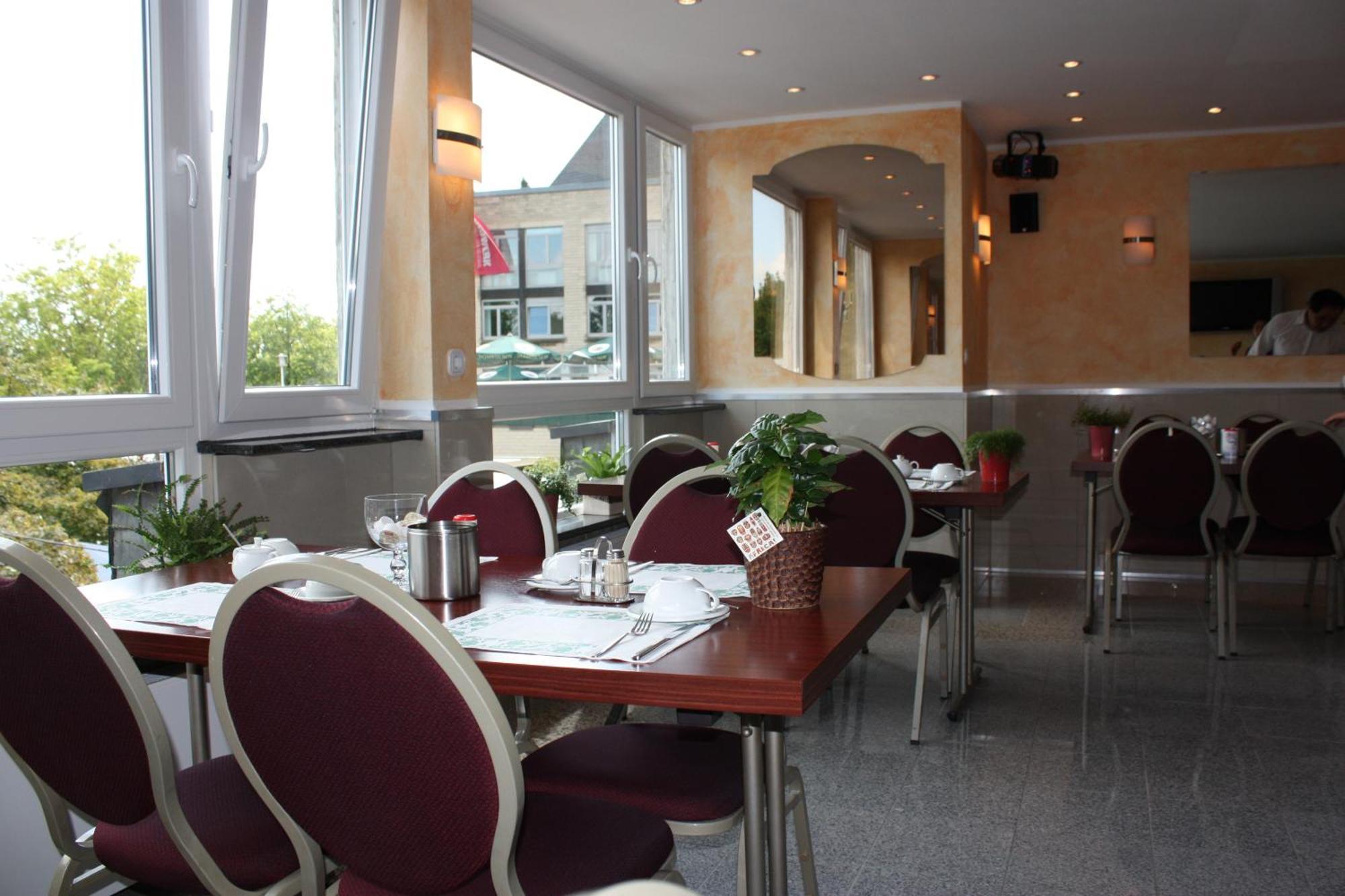 Hotel Roemerhafen Köln Dış mekan fotoğraf